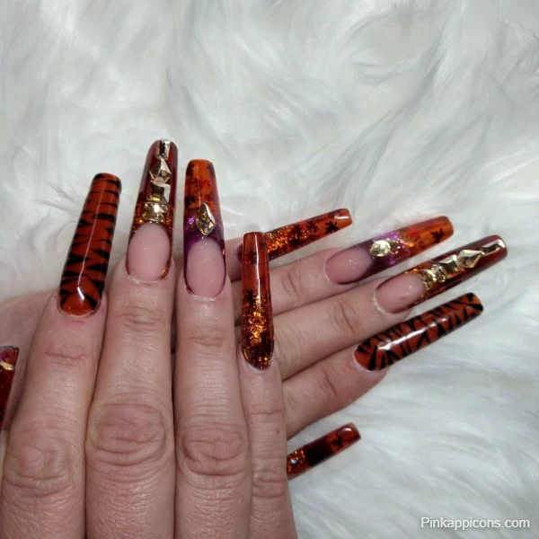 Bold Fall Nails Tiger Stripe and Autumn Leaf Glitter Design