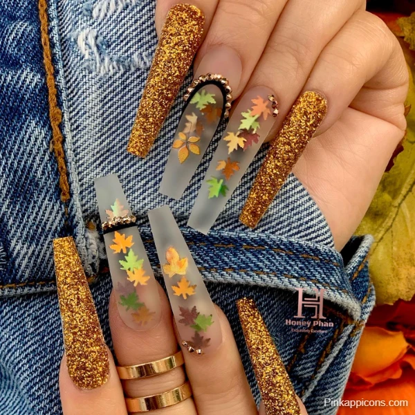 Glamorous Fall Nails Gold Glitter and Autumn Leaf Coffin Shape Design Glamorous Fall Nails Gold Glitter and Autumn Leaf Coffin Shape Design