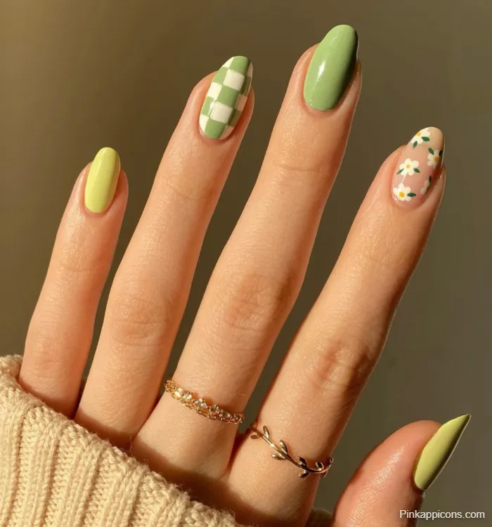 Spring Nails Green Checkerboard and Daisy Nail Art