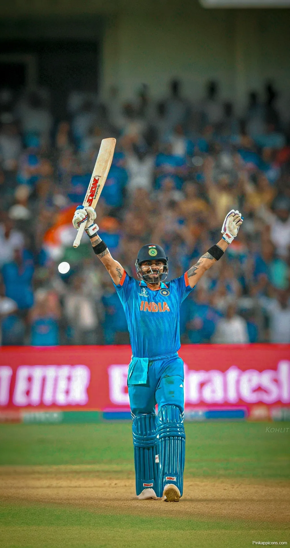 Virat Kohli Century Celebration Wallpaper Roaring Success for India