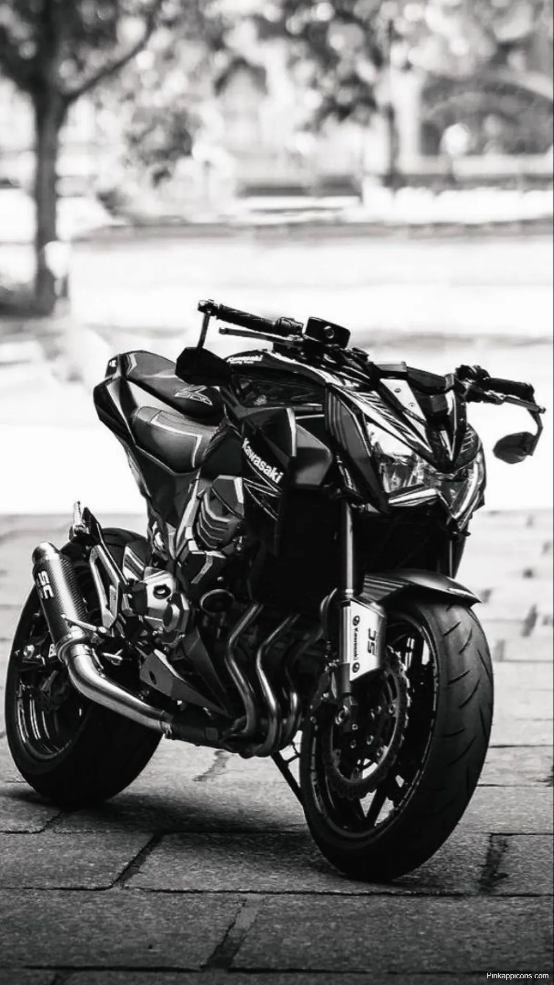 Aggressive Kawasaki Z900 in BW Badass Bike Wallpapers HD Aggressive Kawasaki Z900 in B&W Badass Bike-Wallpapers HD