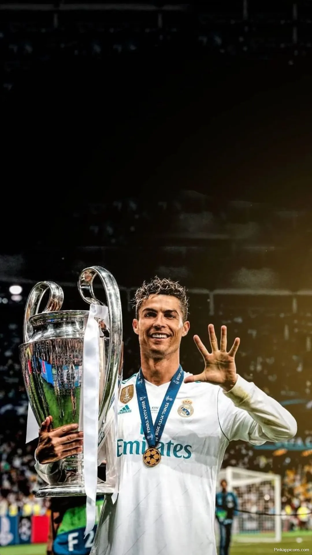Cristiano Ronaldo Holding Champions League Trophy – Real Madrid Victory Pose ronaldo wallpapers Cristiano Ronaldo Holding Champions League Trophy – Real Madrid Victory Pose ronaldo-wallpapers