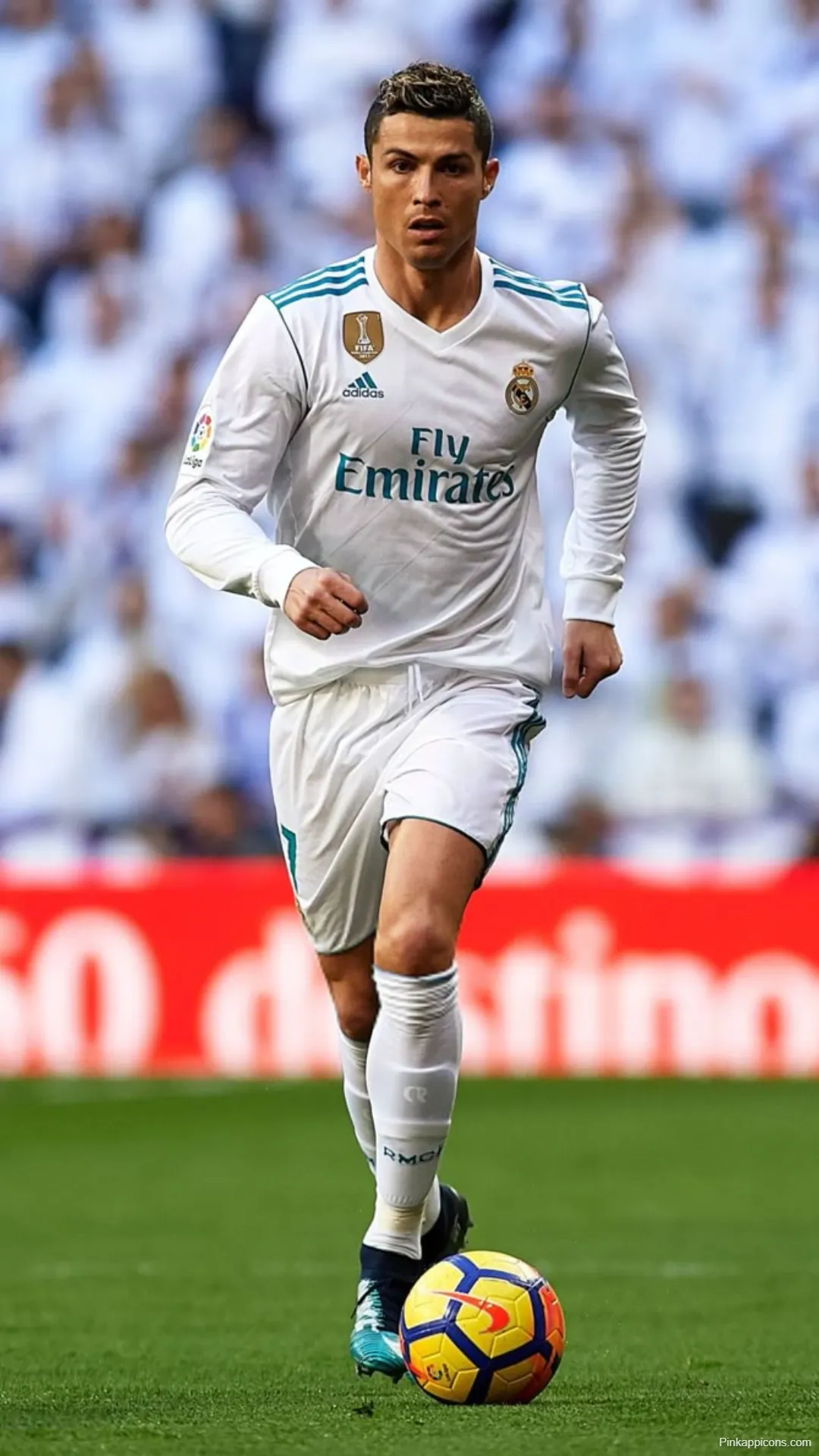 Cristiano Ronaldo in Action with Real Madrid Iconic Football Moment ronaldo wallpapers Cristiano Ronaldo in Action with Real Madrid Iconic Football Moment ronaldo-wallpapers