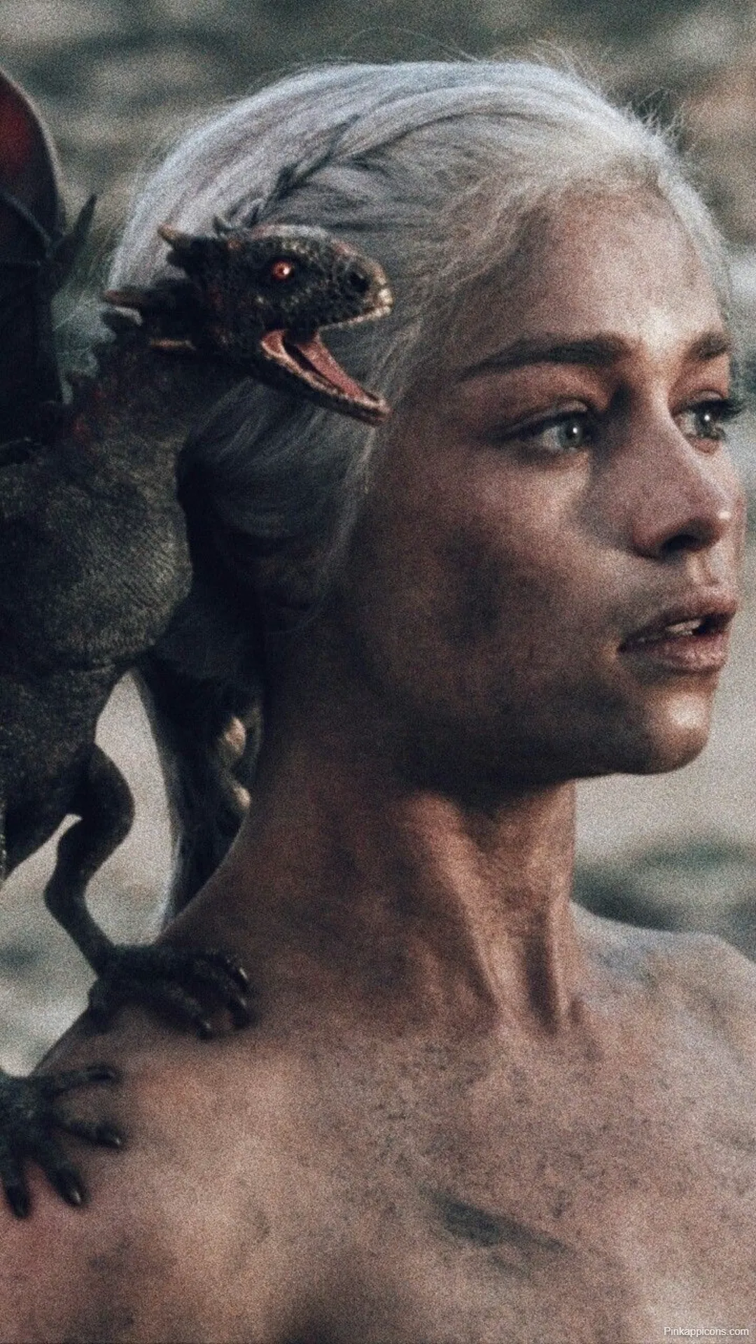 Game of Thrones Wallpapers Daenerys Targaryen with Baby Dragon