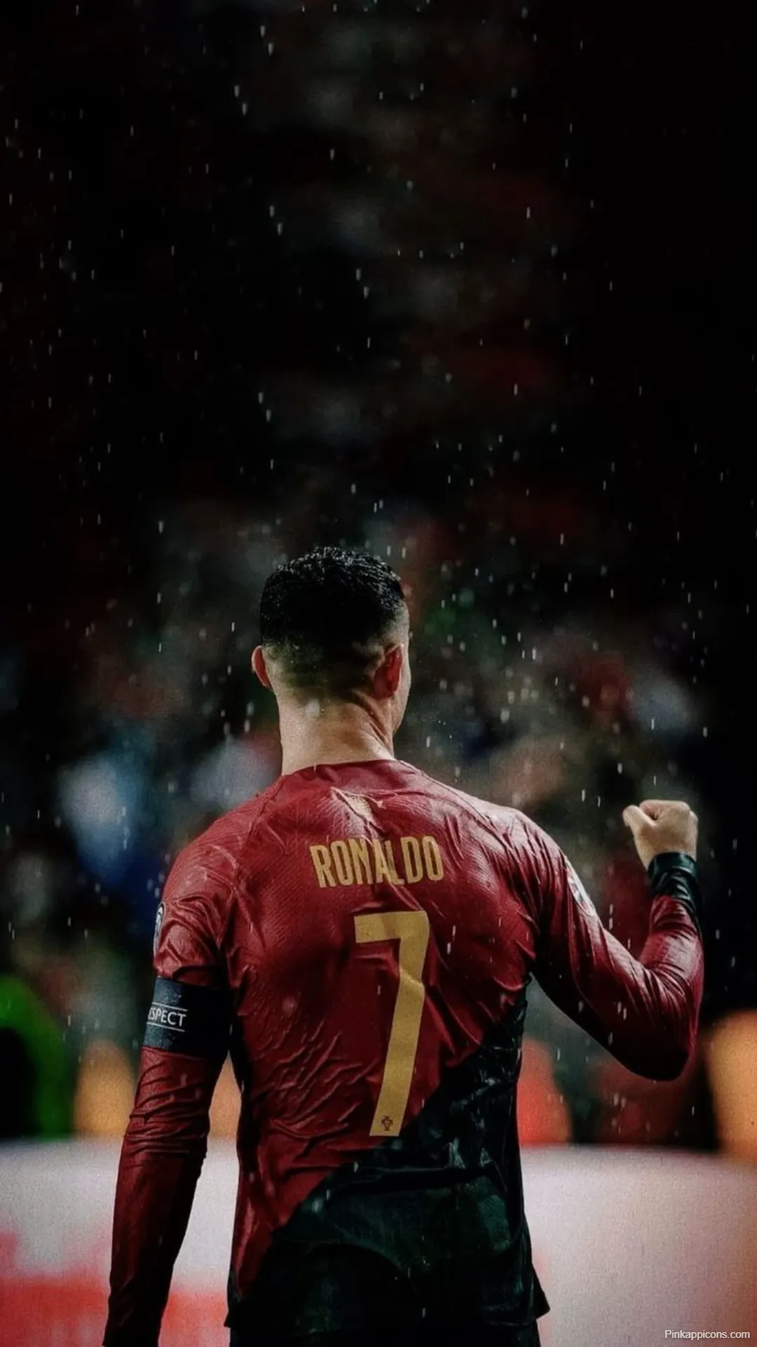 Iconic Ronaldo Wallpapers CR7 Celebrating in the Rain Portugal Kit Iconic Ronaldo-Wallpapers CR7 Celebrating in the Rain (Portugal Kit)