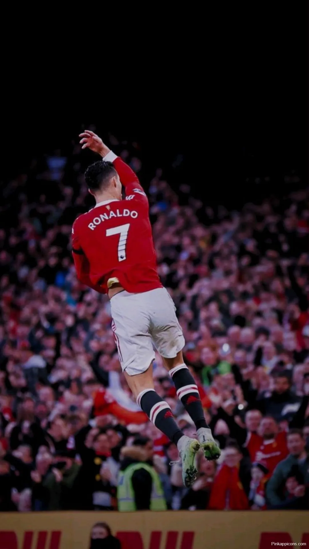 Iconic ‘Siu’ Jump Ronaldo-Wallpapers CR7 at Man Utd [AMOLED HD]