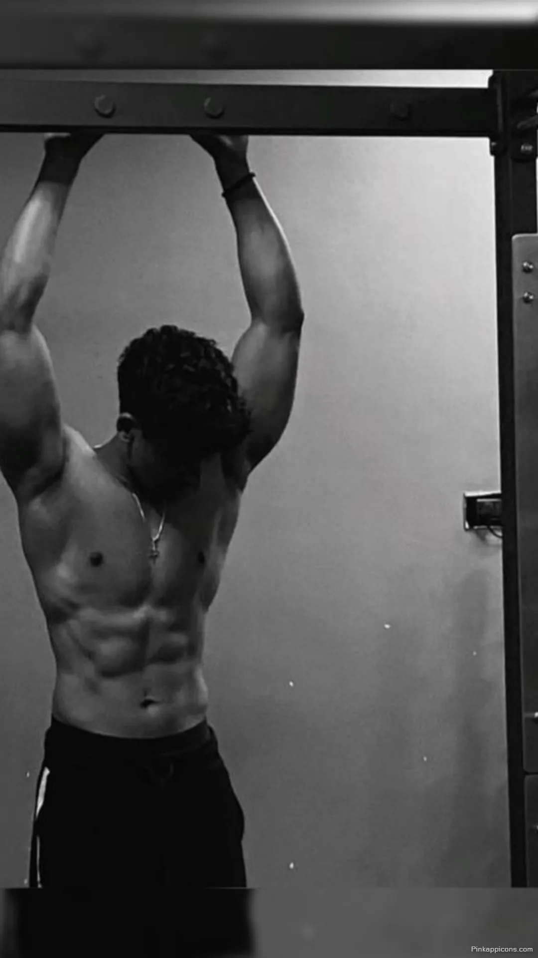 Boys Wallpaper HD Muscular Boy Doing a Pull Up on a Pull Up Bar Boys Wallpaper HD Muscular Boy Doing a Pull-Up on a Pull-Up Bar