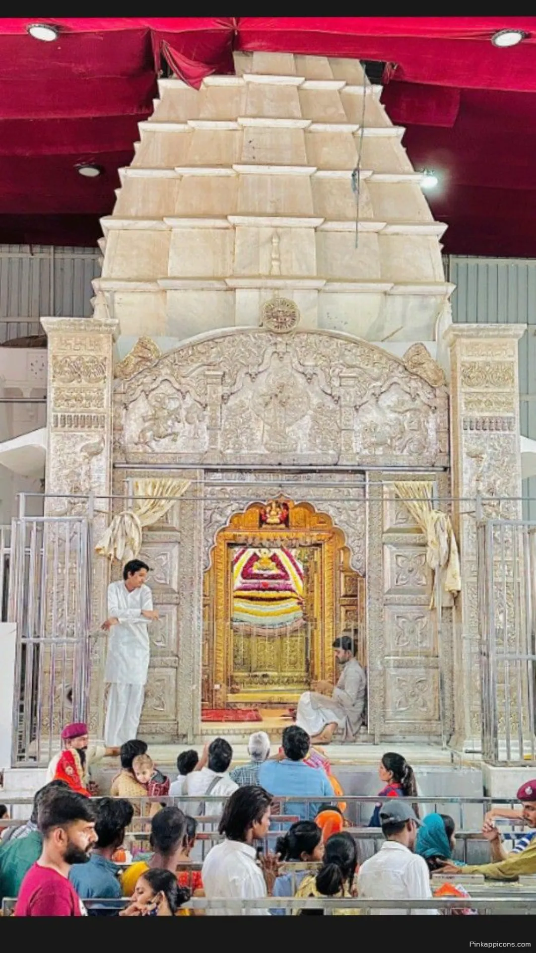 Divine Architecture Ornate Stone Carvings of Khatushyam Ji Temple Inspiring Phone Wallpaper Divine Architecture Ornate Stone Carvings of Khatushyam Ji Temple, Inspiring Phone Wallpaper