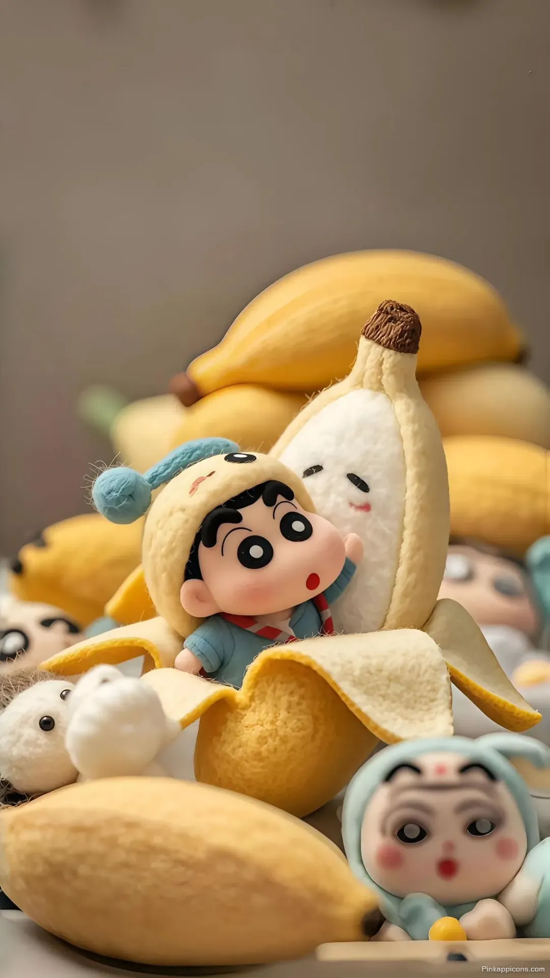 Girls Wallpaper HD Adorable Animated Shin chan Inside a Banana Mobile Wallpaper Girls Wallpaper HD Adorable Animated Shin-chan Inside a Banana Mobile Wallpaper