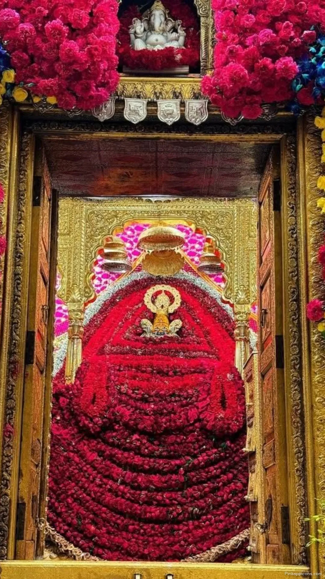 Golden Shrine Elegance Devotional Khatushyam Ji Wallpaper Vibrant Temple Decor for Your Phone Golden Shrine Elegance Devotional Khatushyam Ji Wallpaper, Vibrant Temple Decor for Your Phone