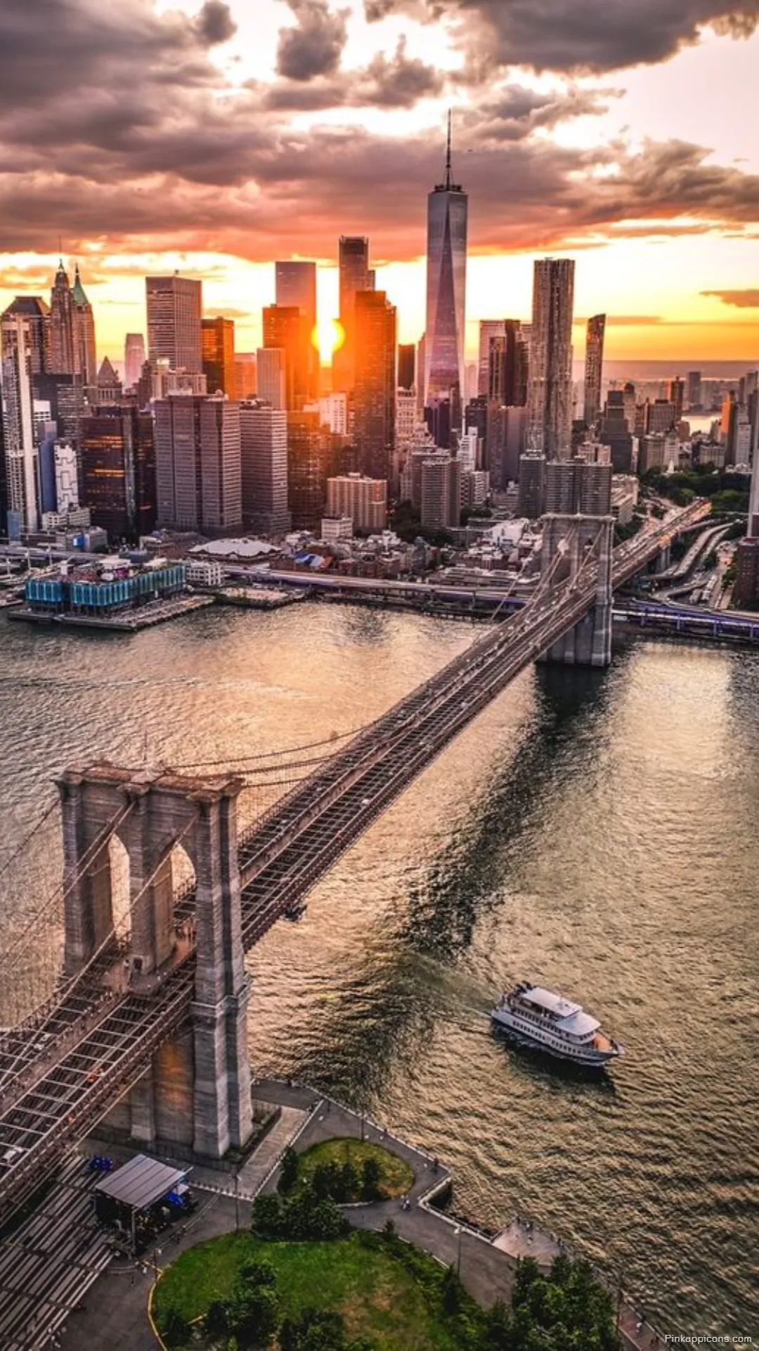 New York Wallpaper HD Stunning New York City Skyline View with the Brooklyn Bridge New York Wallpaper HD Stunning New York City Skyline View with the Brooklyn Bridge