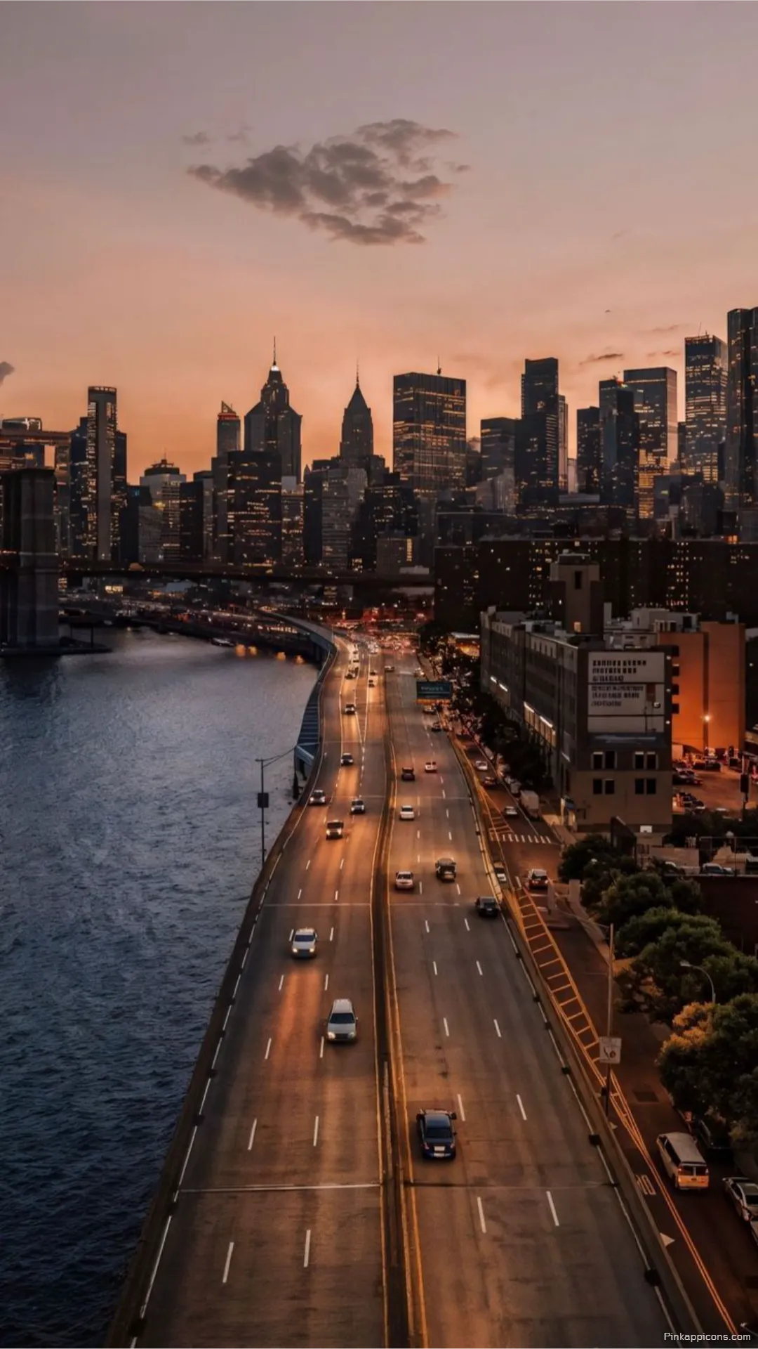 New York Wallpaper Majestic New York City Skyline at Sunset from a Highway New York Wallpaper Majestic New York City Skyline at Sunset from a Highway
