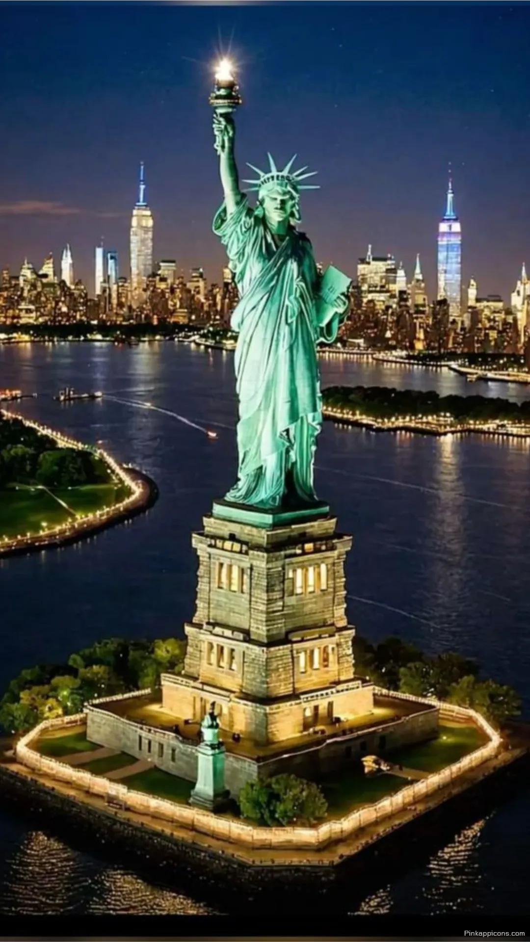 New York Wallpaper Majestic Statue of Liberty at Night with City Lights New York Wallpaper Majestic Statue of Liberty at Night with City Lights