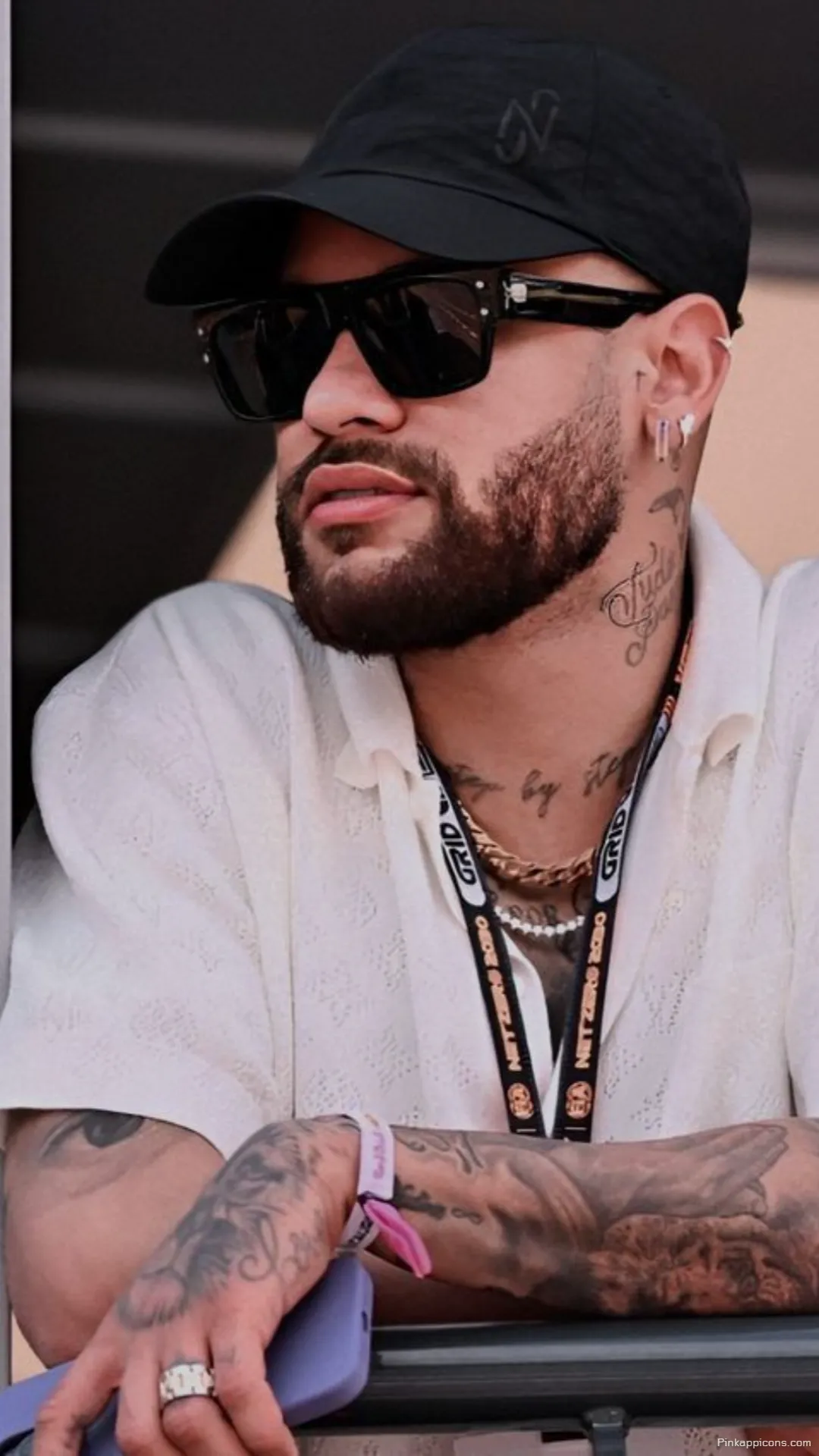 Neymar Lifestyle Wallpaper A cool photo of Neymar Jr. in a hat and sunglasses perfect for your phone Neymar Lifestyle Wallpaper A cool photo of Neymar Jr. in a hat and sunglasses, perfect for your phone.