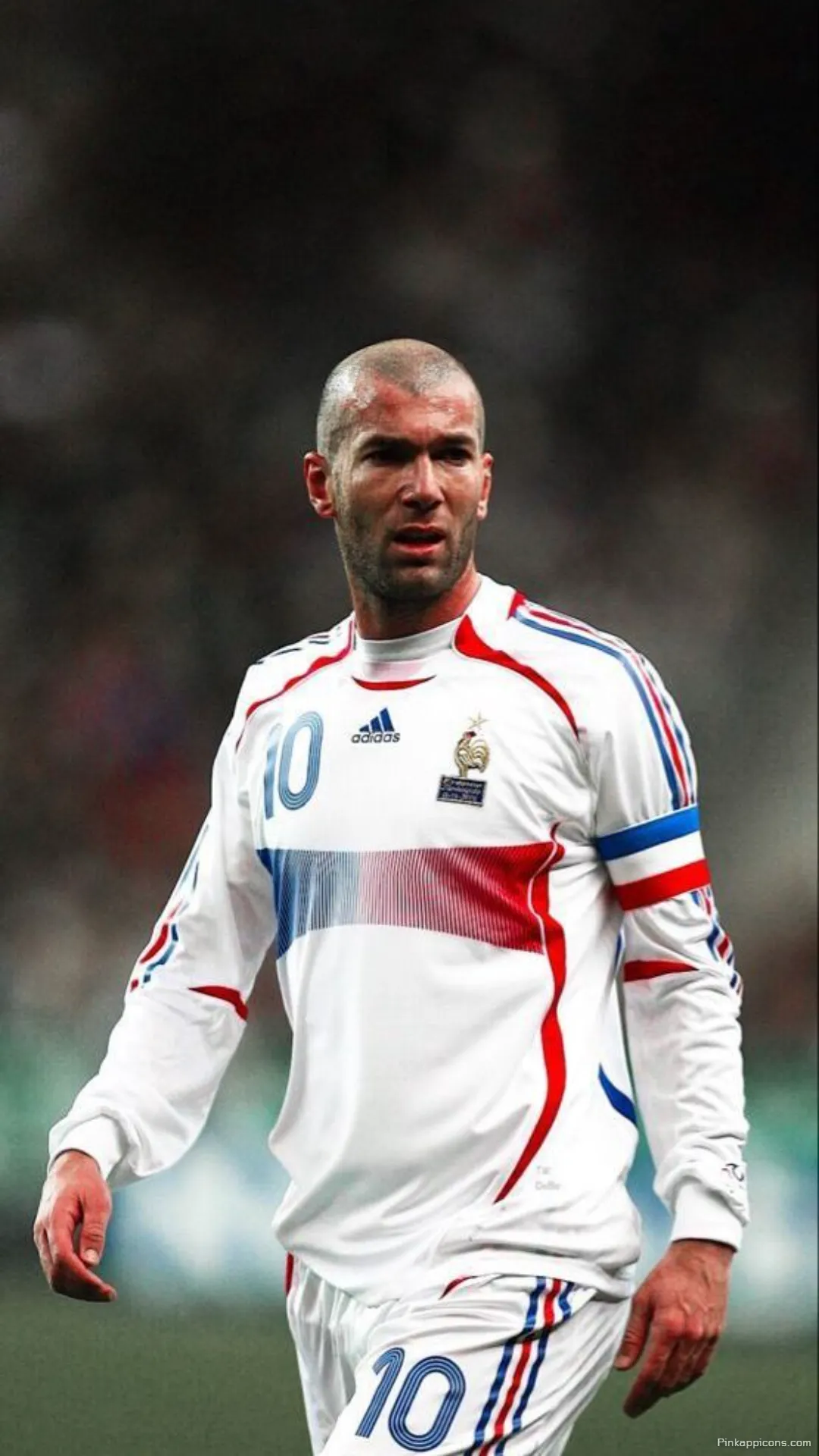 Zinedine Zidane Football Wallpaper for Phone France National Team Zinedine Zidane Football Wallpaper for Phone France National Team